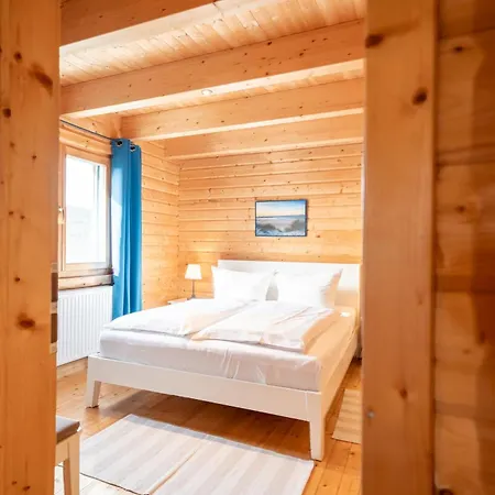 Strandhus Mira *